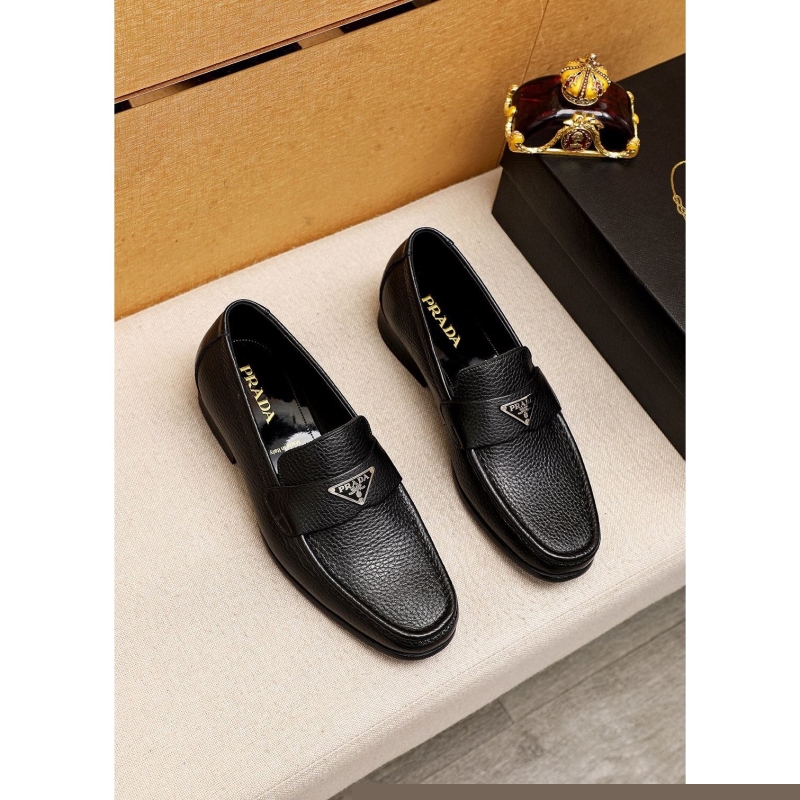 Pra*a leather shoes